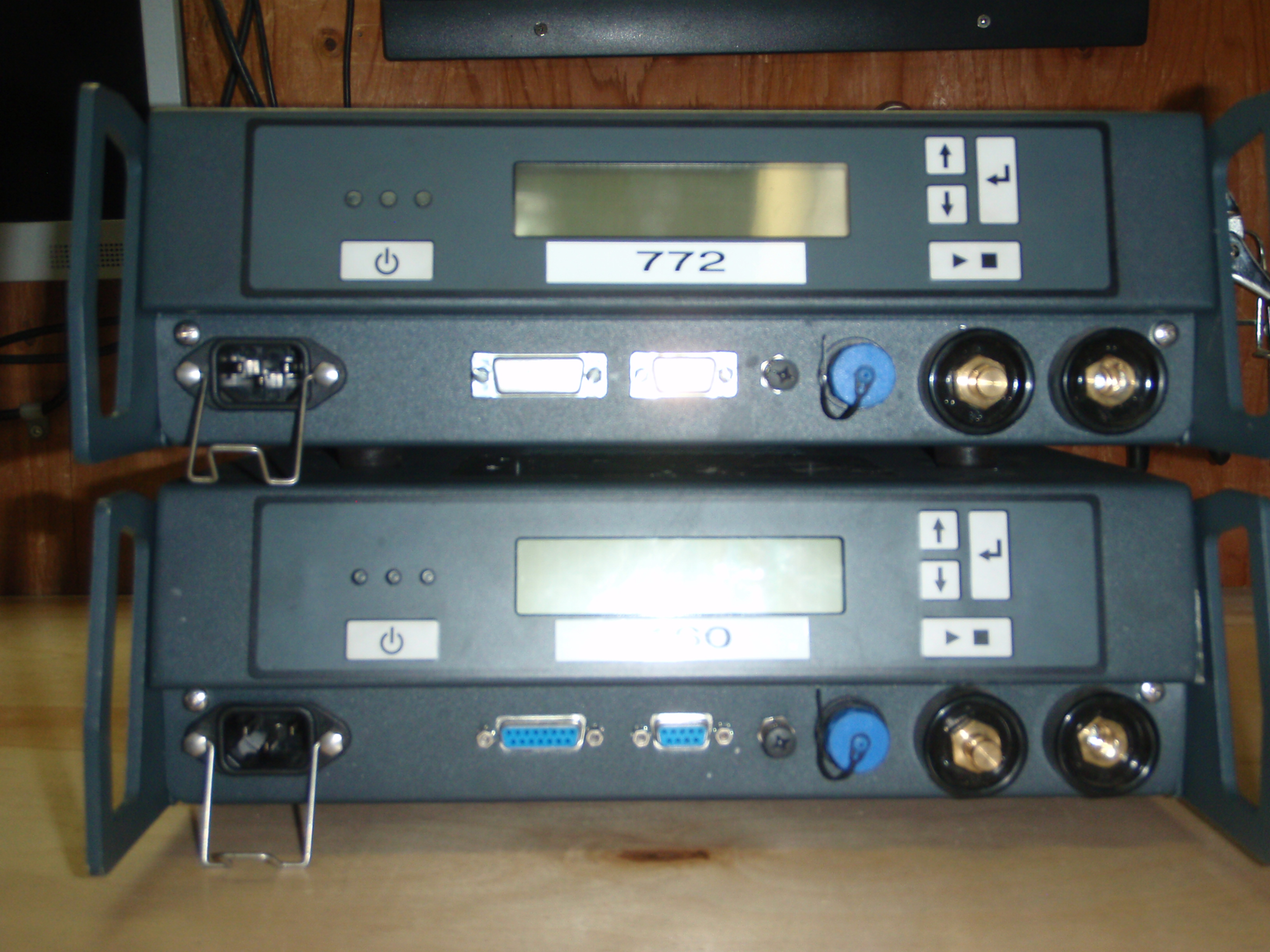 Eltek Multicharger Model 750/1500